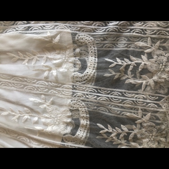 Lace Midi Dress - Picture 4 of 4